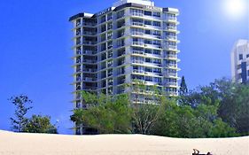 Seacrest Beachfront Holiday Apartments Gold Coast